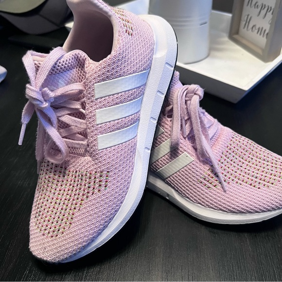 Adidas pink sneakers only worn a few times - Picture 1 of 3